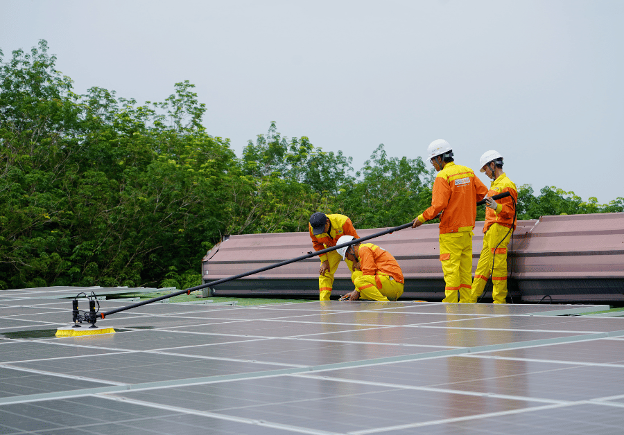 Solar Panel Cleaning Near Me: Boost Your Aussie Energy!